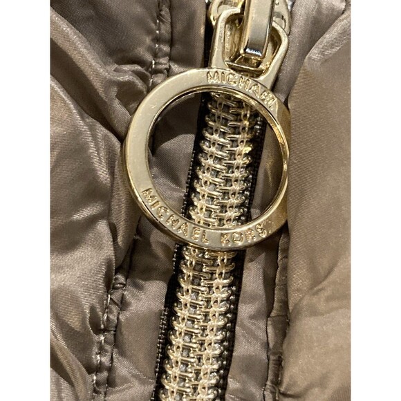 Michael Kors Womens Packable Down Fill Jacket Small Beige Puffer Chevron No Hood - Picture 11 of 16